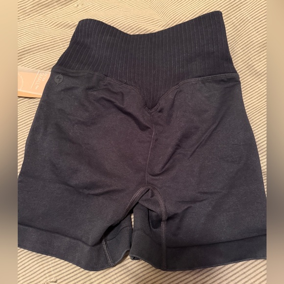 Popflex Supersculpt Seamless Midi Shorts - Picture 6 of 6